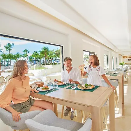 The Signature Level At Grand Palladium Sicilia & Hotel
