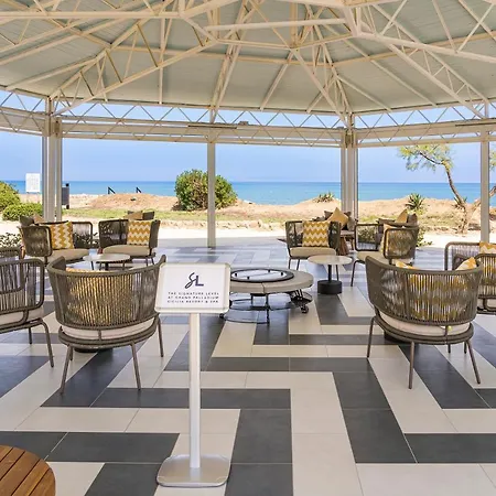 Отель The Signature Level At Grand Palladium Sicilia & Кампофеличе-ди-Роччелла