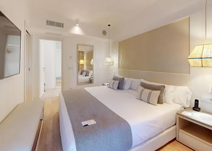 The Signature Level At Grand Palladium Sicilia & 5*